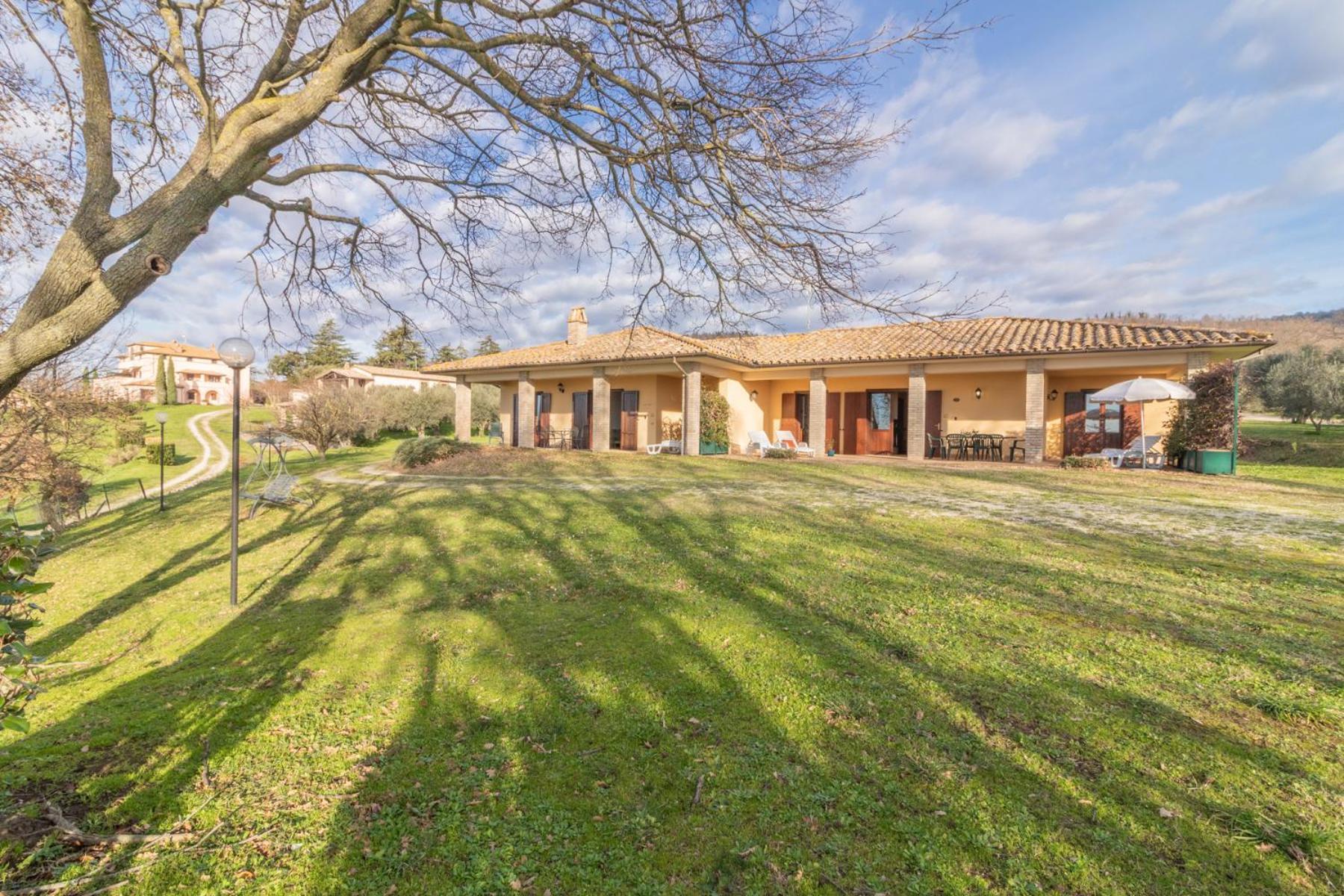 Agri Relais Il Poderaccio Di Bolsena Exteriör bild