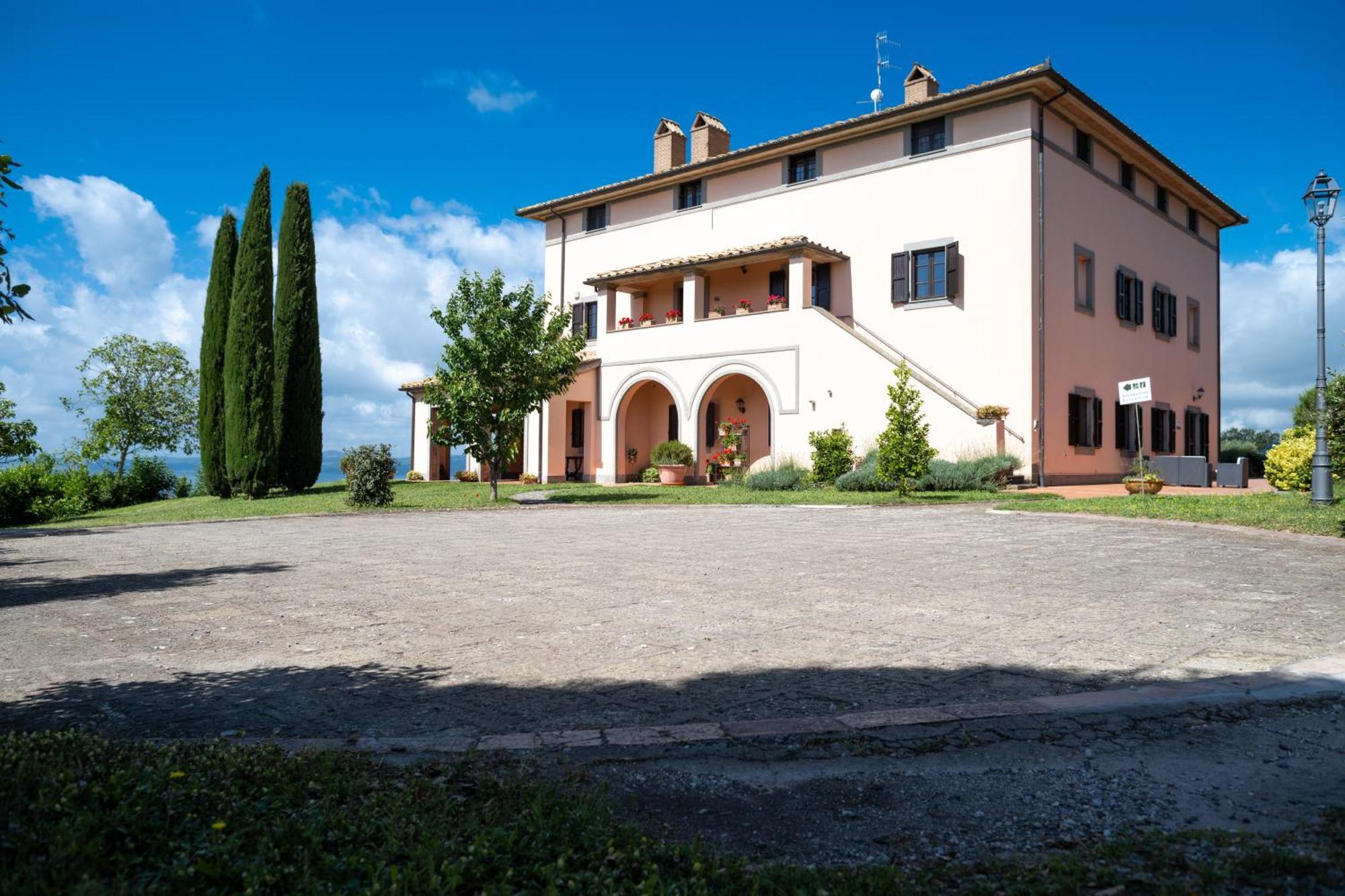 Agri Relais Il Poderaccio Di Bolsena Exteriör bild