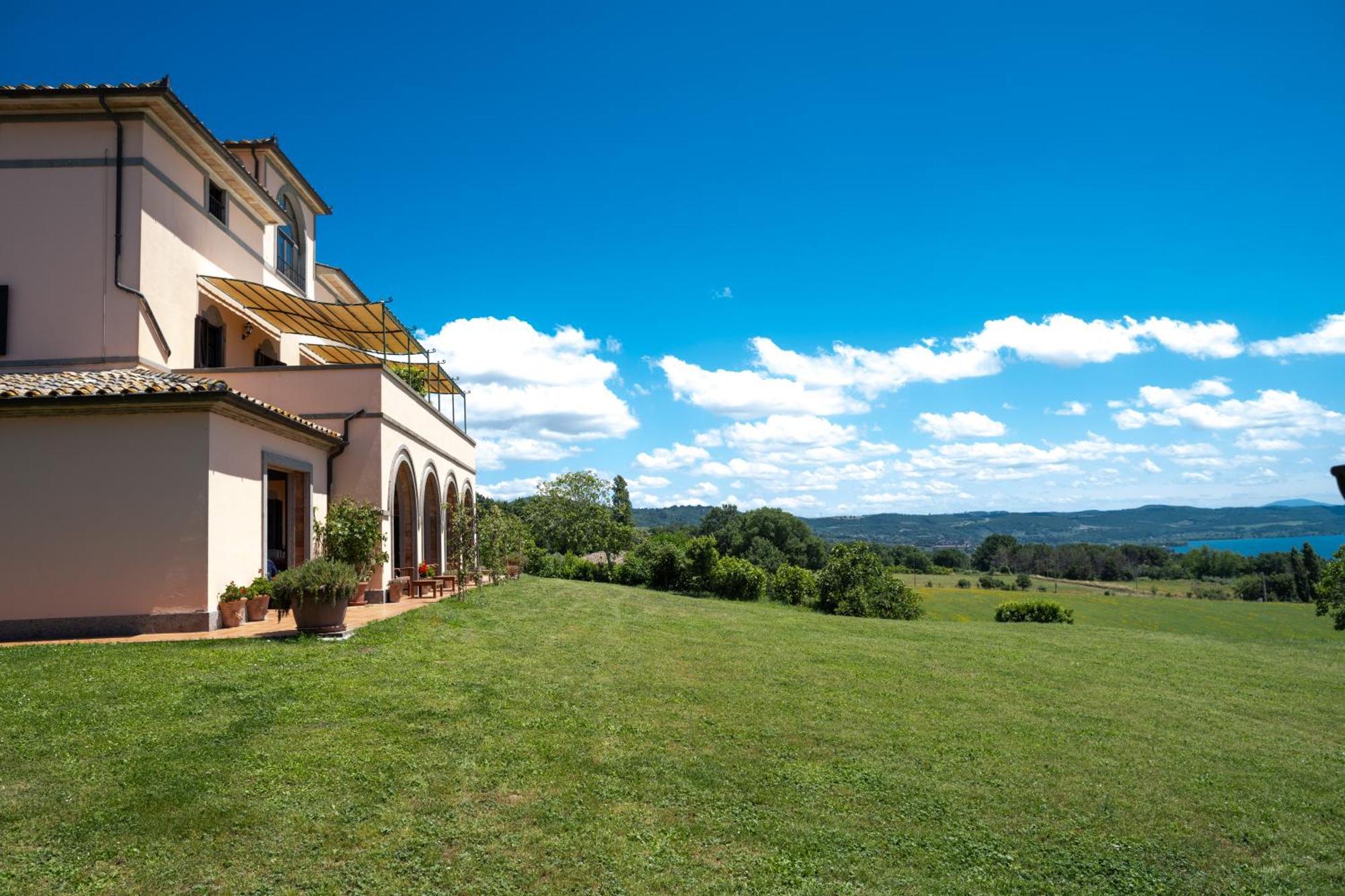 Agri Relais Il Poderaccio Di Bolsena Exteriör bild